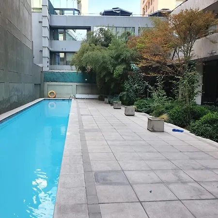 Departamento Bien Ubicado Cerca De Metro Los Leones Santiago Exterior photo